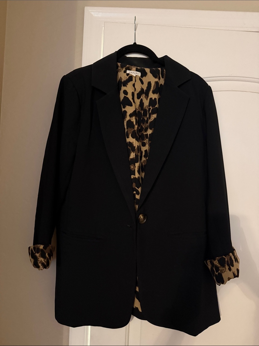 JODIFL Black Blazer with Leopard-Print Lining